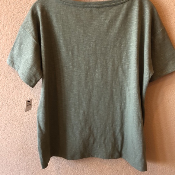 NWT V-Neck Short-Sleeve Tee Petite Plus Size X Olive Green - Picture 6 of 6